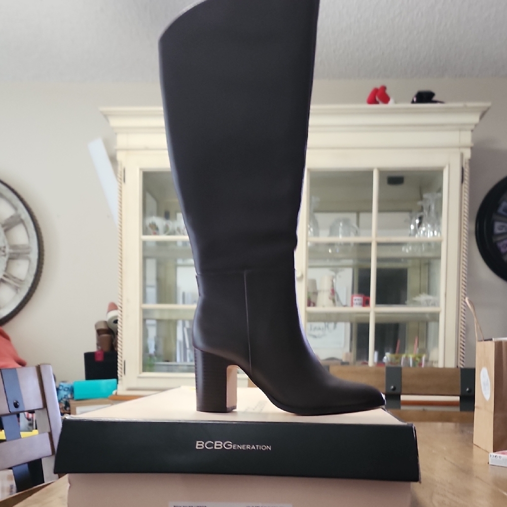 BCBGeneration Women's Elegant Black Heeled Boots